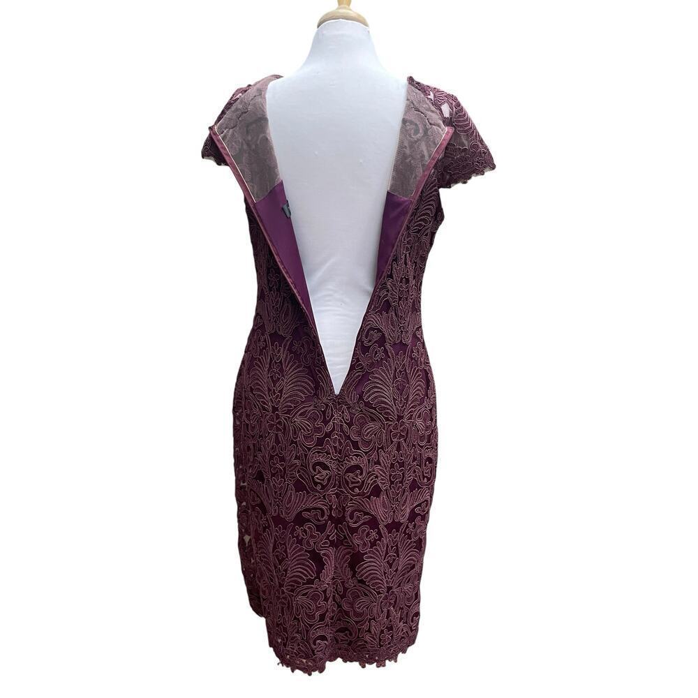 Tadashi Shoji Illusion Yoke Lace Sheath Dress Blackberry Burgundy - Size 12 - Picture 12 of 16